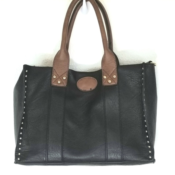 Twist Lock Studded Vegan Leather Handbag Set - Picture 3 of 6